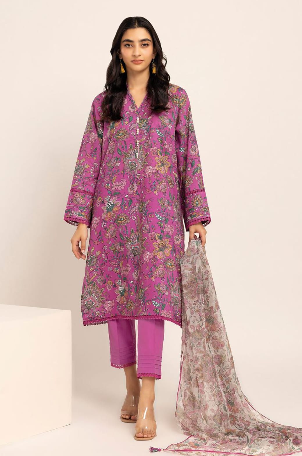 6_2 Khaadi 3 Piece Suit - Image 1