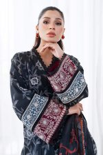 Baroque - 3 Piece Embroidered - Image 4